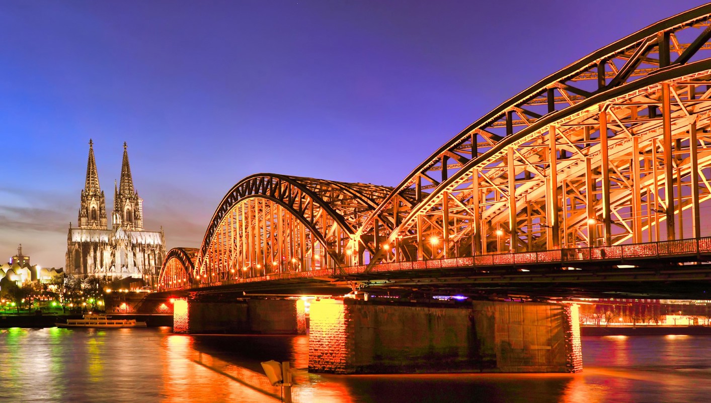 header picture of tour From Prague to Paris GO