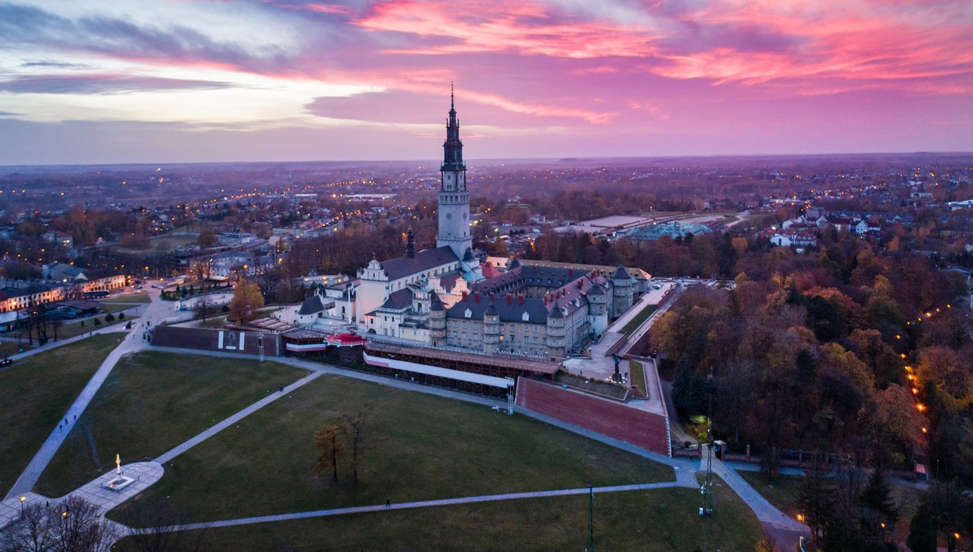 header picture of tour Berlin and the Best of Poland