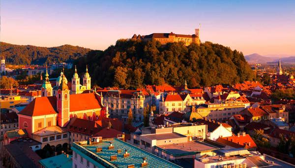 Ljubjiana: Slovenian lights.