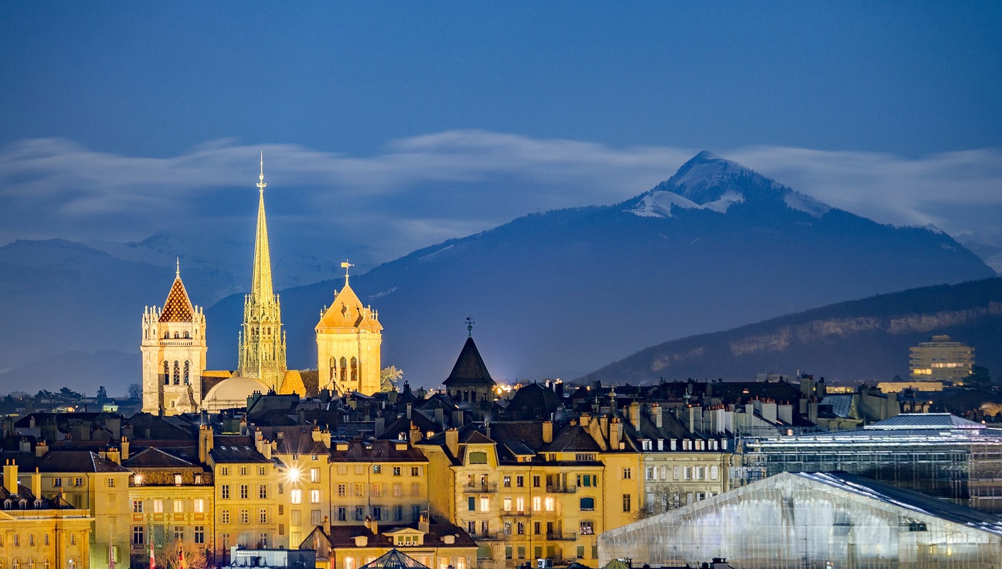 header picture of tour Essential Europe end London