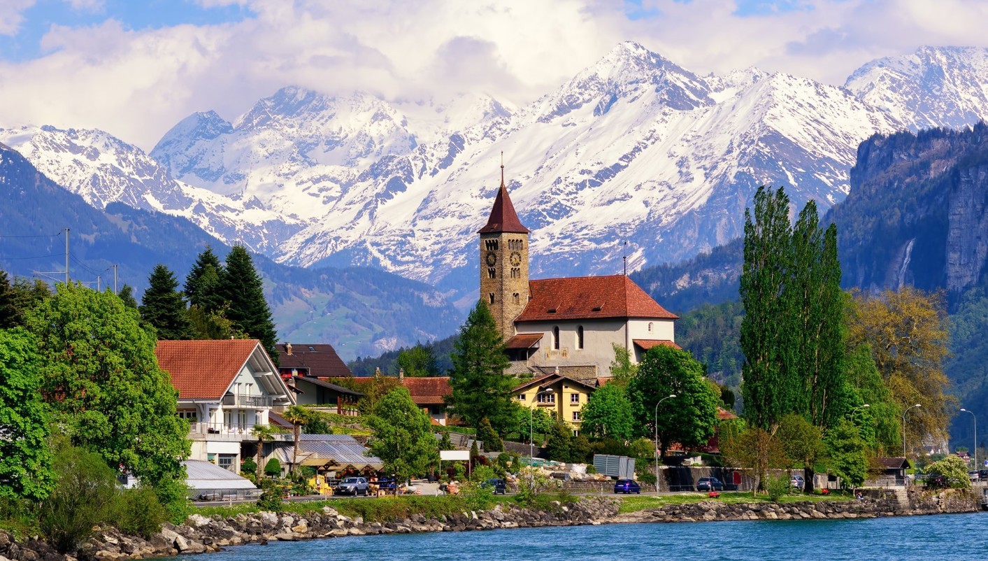 header picture of tour Swiss Capitals