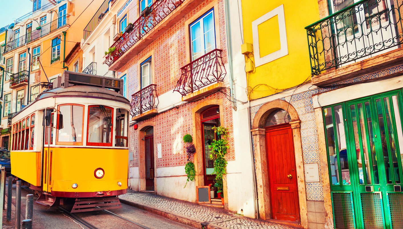 header picture of tour Northern and Southern Portugal end Lisbon